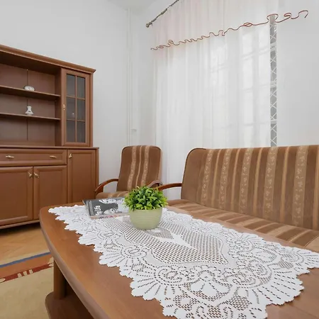 Nowy Swiat W Centrum Warszawy By Renters *