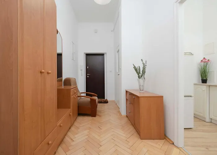 شقة Nowy Swiat W Centrum Warszawy By Renters وارسو