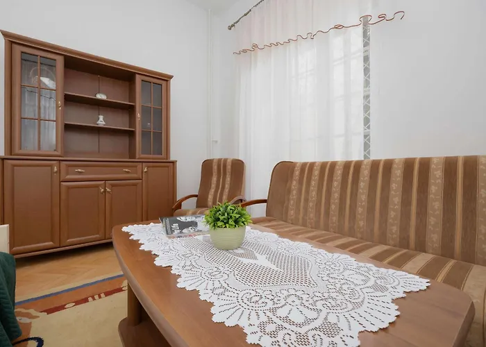 Nowy Swiat W Centrum Warszawy By Renters *